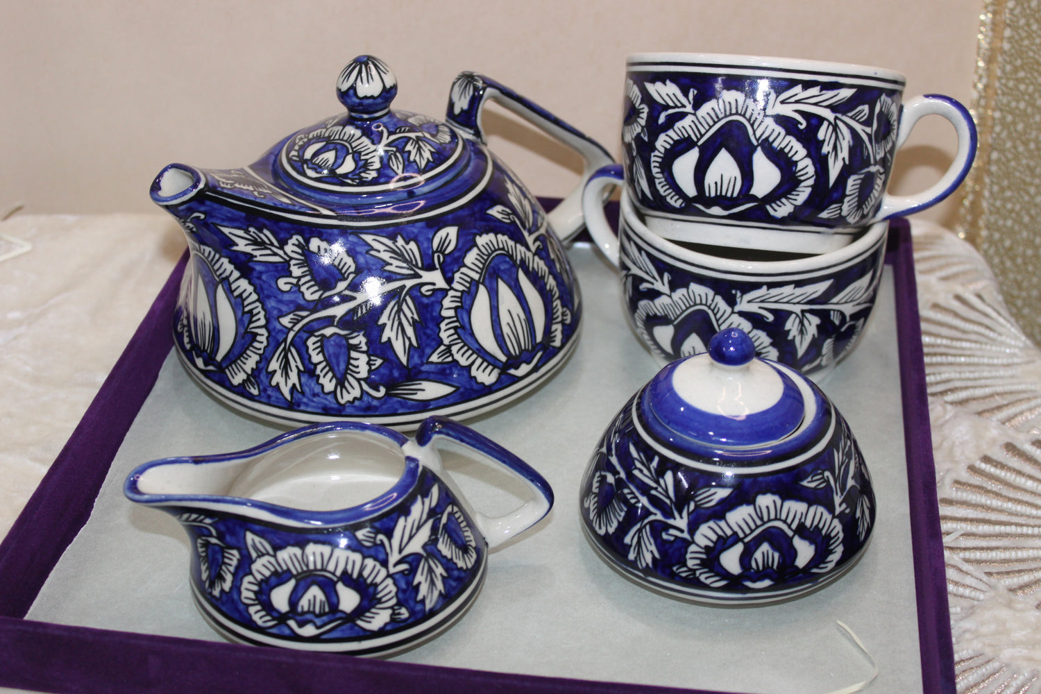 The Royal Jacobeans Tea set