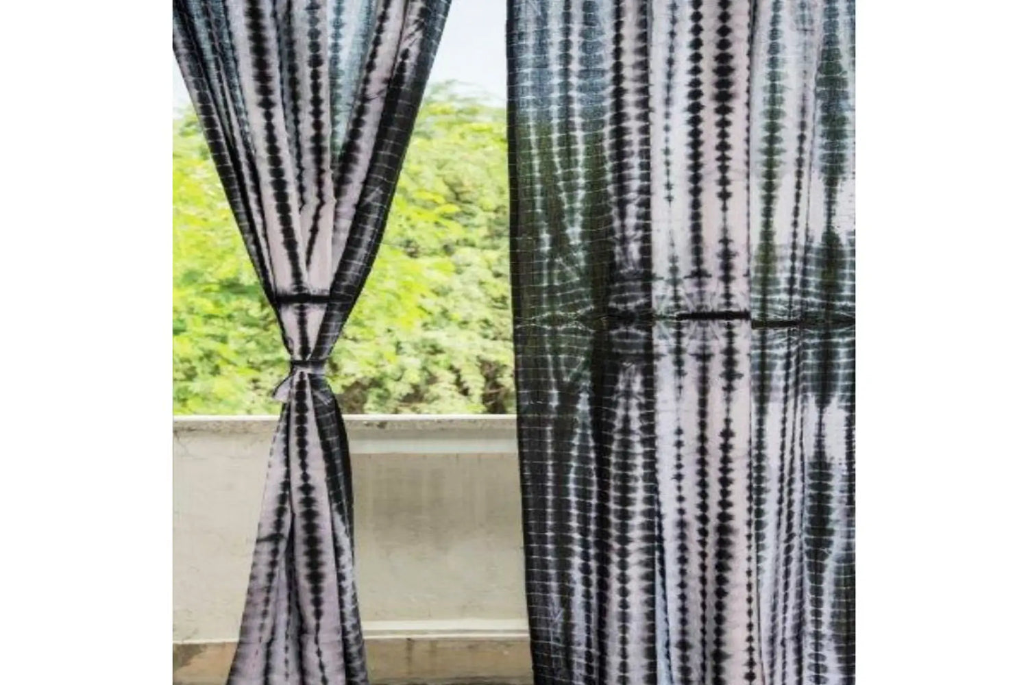 Shibori – Tie &amp; Dye Curtain