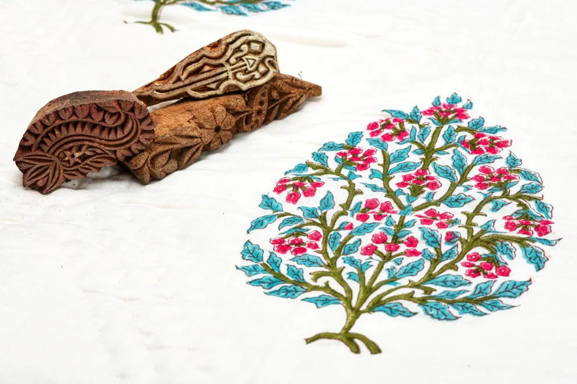 Gulnar Quilt Set – Hand Block Printed 100% Cotton Reversible Quilt