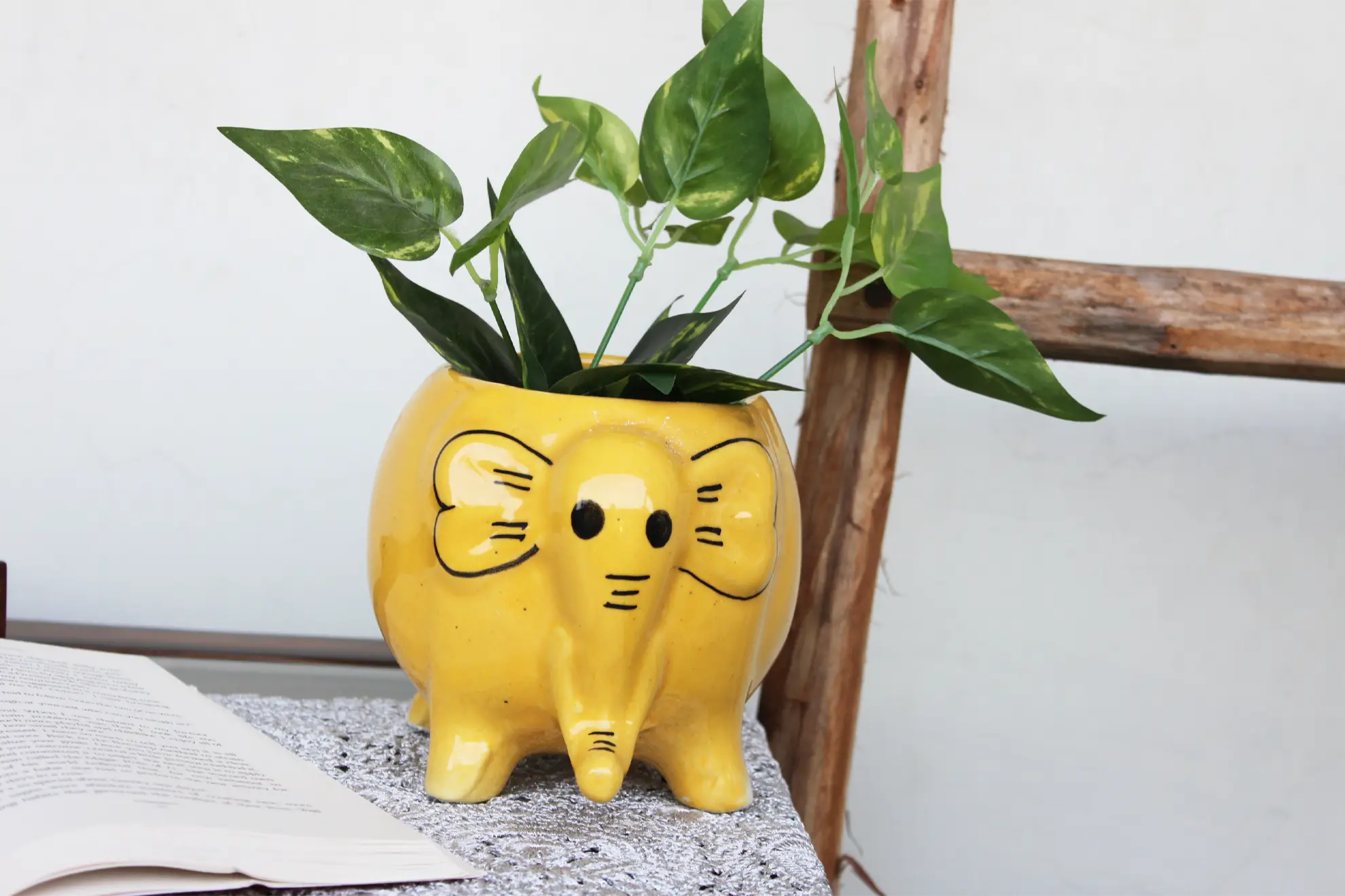 Hattha - Hand Painted Ceramic Planter – 1Pc